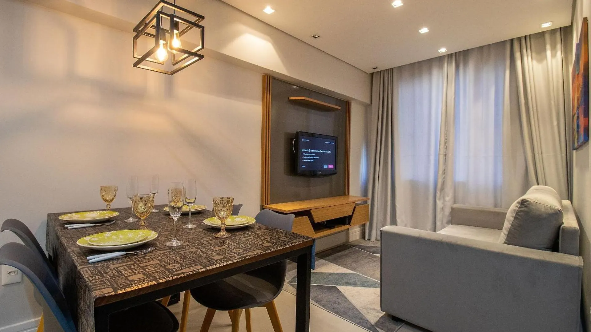 Pos82B - Charmoso, Climatizado, Garagem, Wi-Fi Apartment Balneario Camboriu 0*,  Brazil