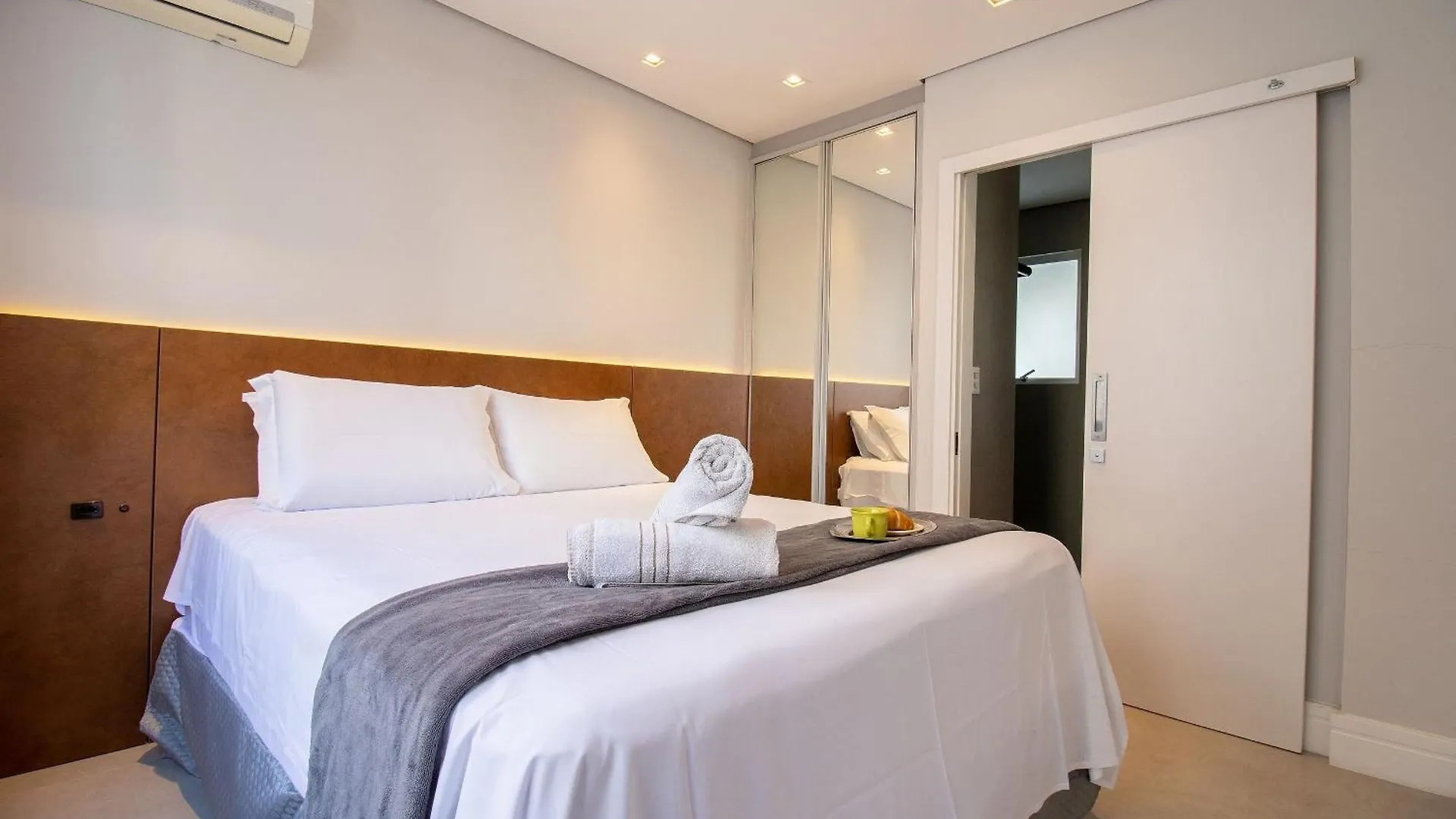 Pos82B - Charmoso, Climatizado, Garagem, Wi-Fi Apartment Balneario Camboriu Brazil